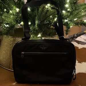 Kate Spade New York Women's Chelsea Nylon Laptop Messenger Handbag (Black).